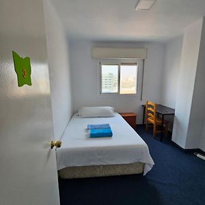 Habitacion Privada Centro Malaga Cerca Tren Maria Zambrano Y Playa Muy Buena Conexion Wifi